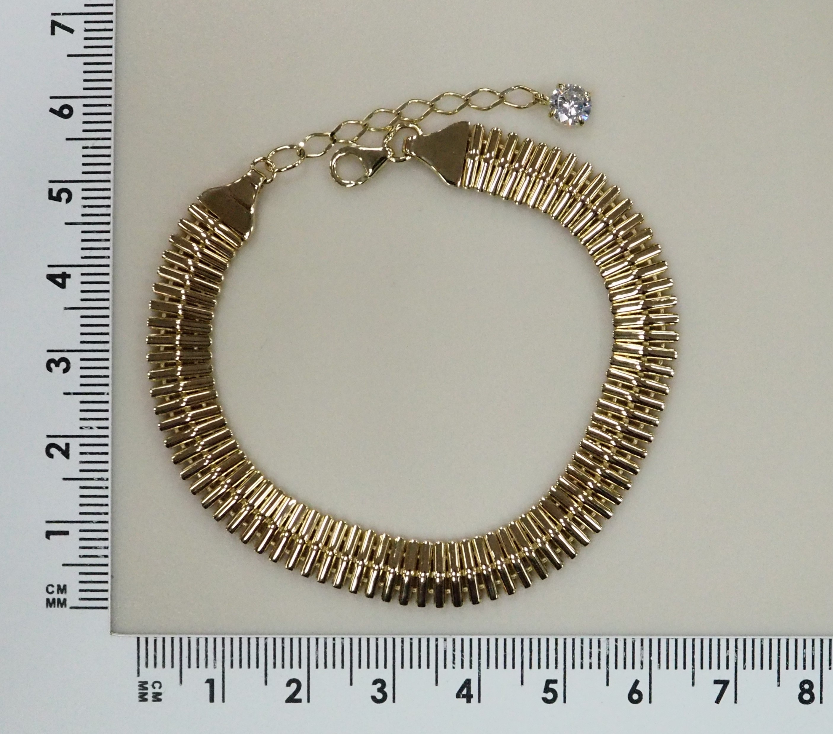 Браслет из желтого золота с фианитом